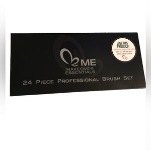 Me makeover essentials 24 piece set brushes